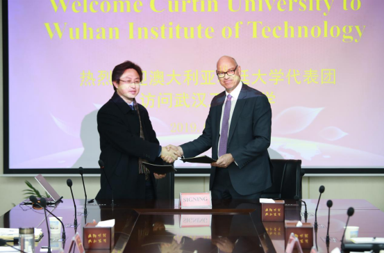 //news.lunlidianying.net/__local/5/84/39/824D1C7376BE8B7C1CD2FCC5A33_0D84052D_C5015.png