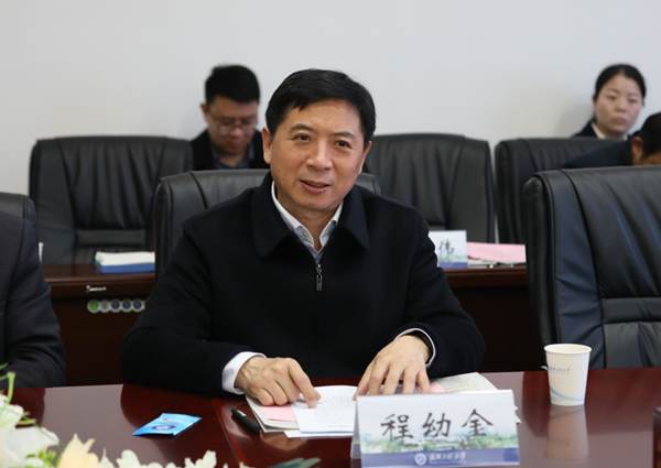 //news.lunlidianying.net/__local/3/33/BF/D271BFC8AEC7530C0C4C5B0A6E7_FD9C5028_1F747.jpg